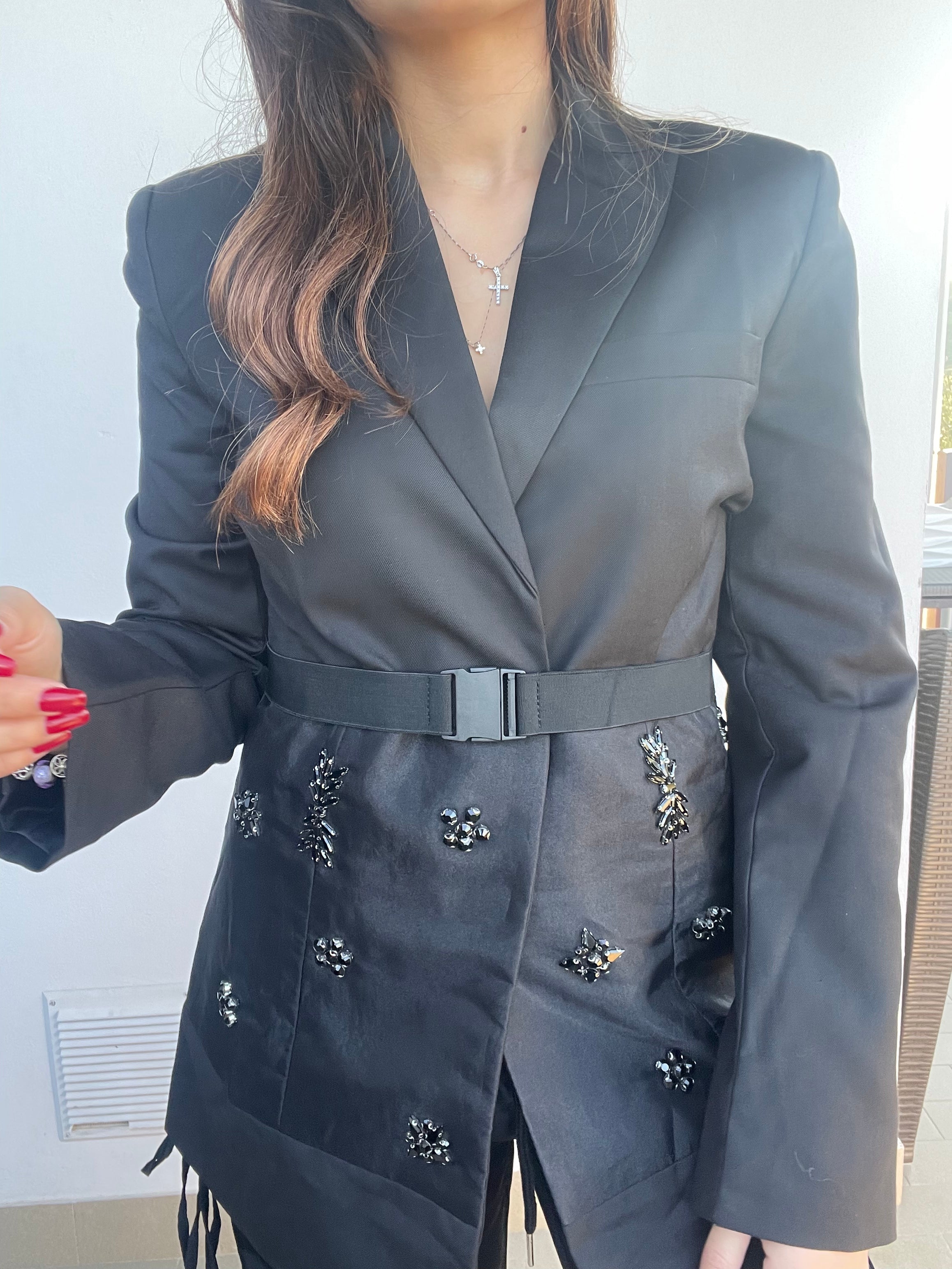 Blazer sfiancato con spalline