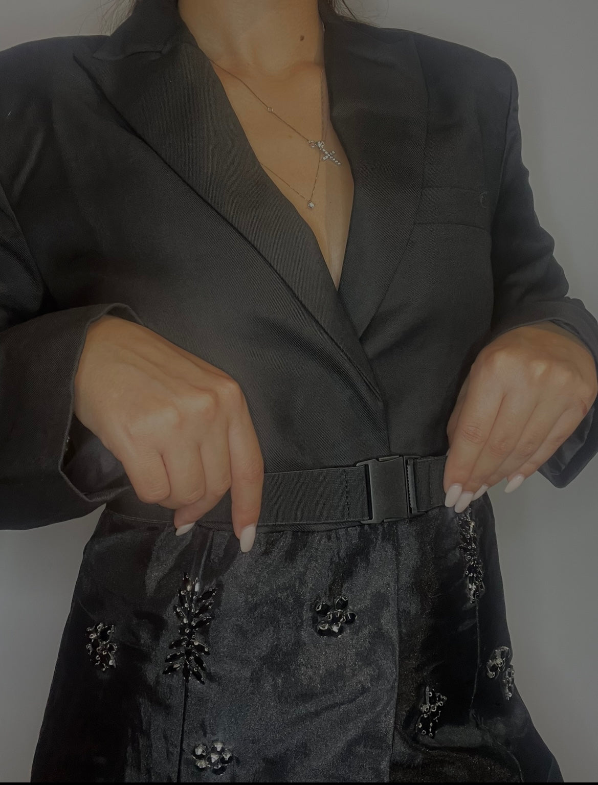 Blazer sfiancato con spalline